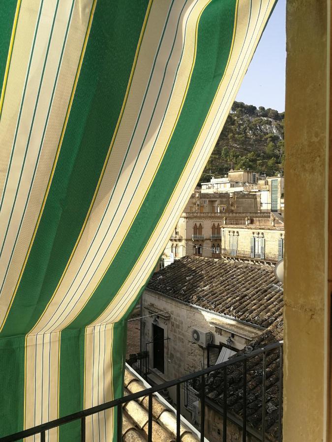 Misar-36 Hotell Modica Exteriör bild
